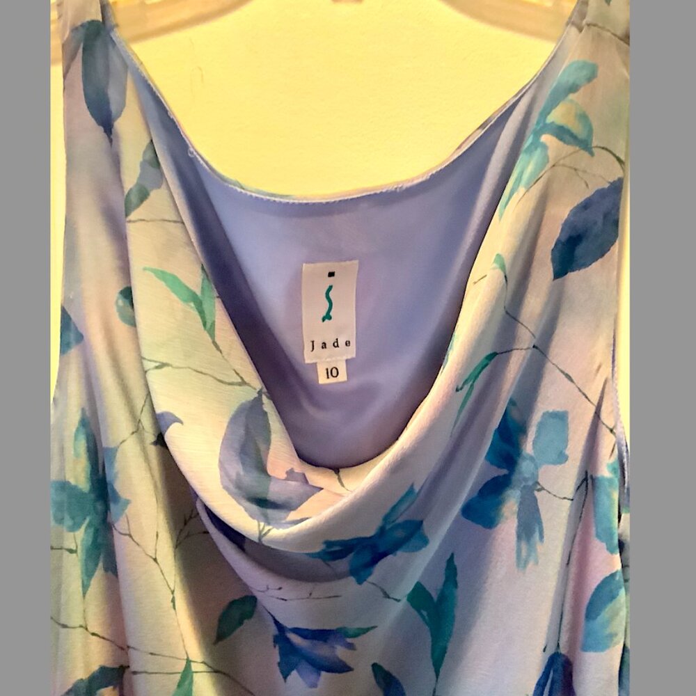 Jade Couture -Sexy Sleeveless  Dress, scooped neckline with flirty hem, size 10 - Picture 3 of 13